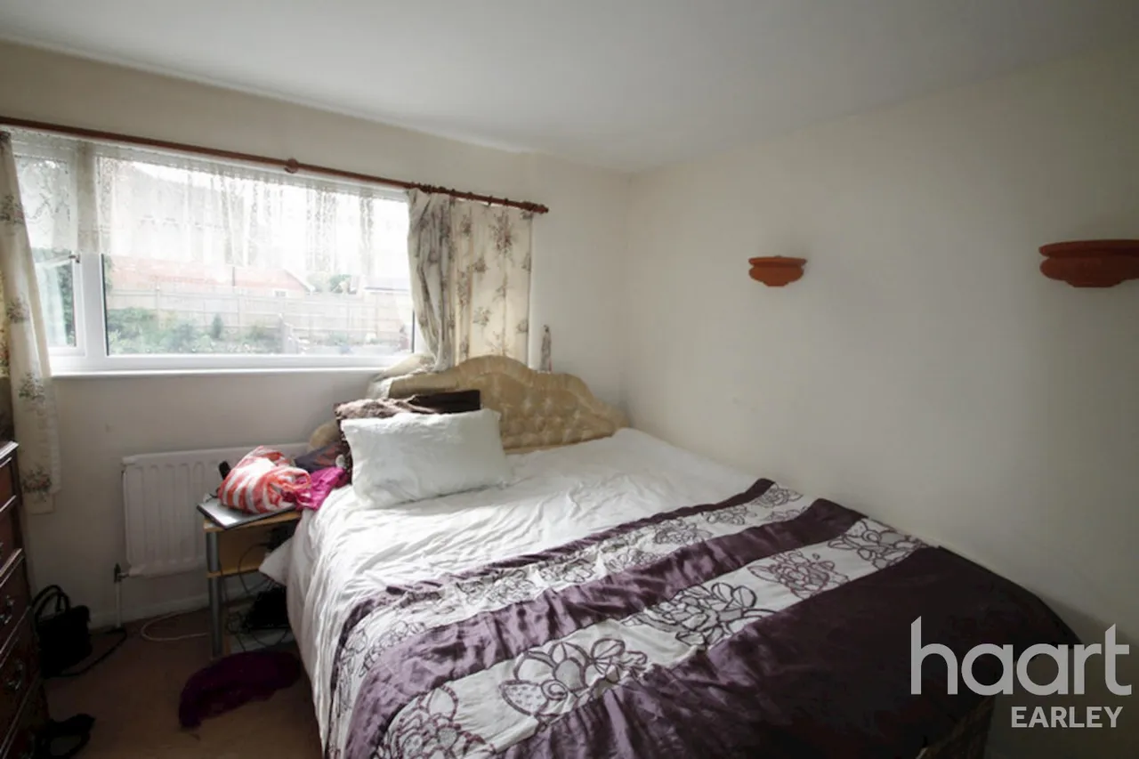 Millbank Crescent, RG5, photo 3