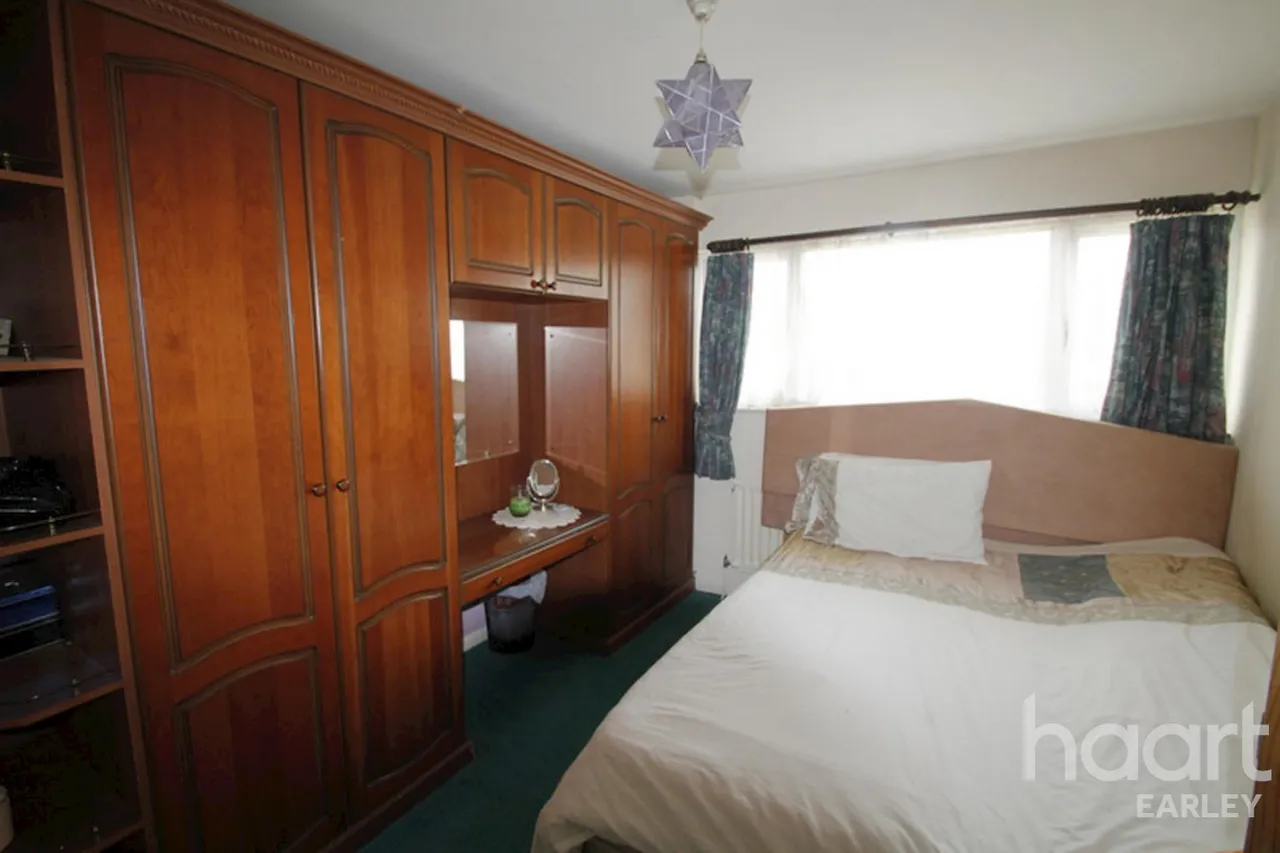Millbank Crescent, RG5, photo 5