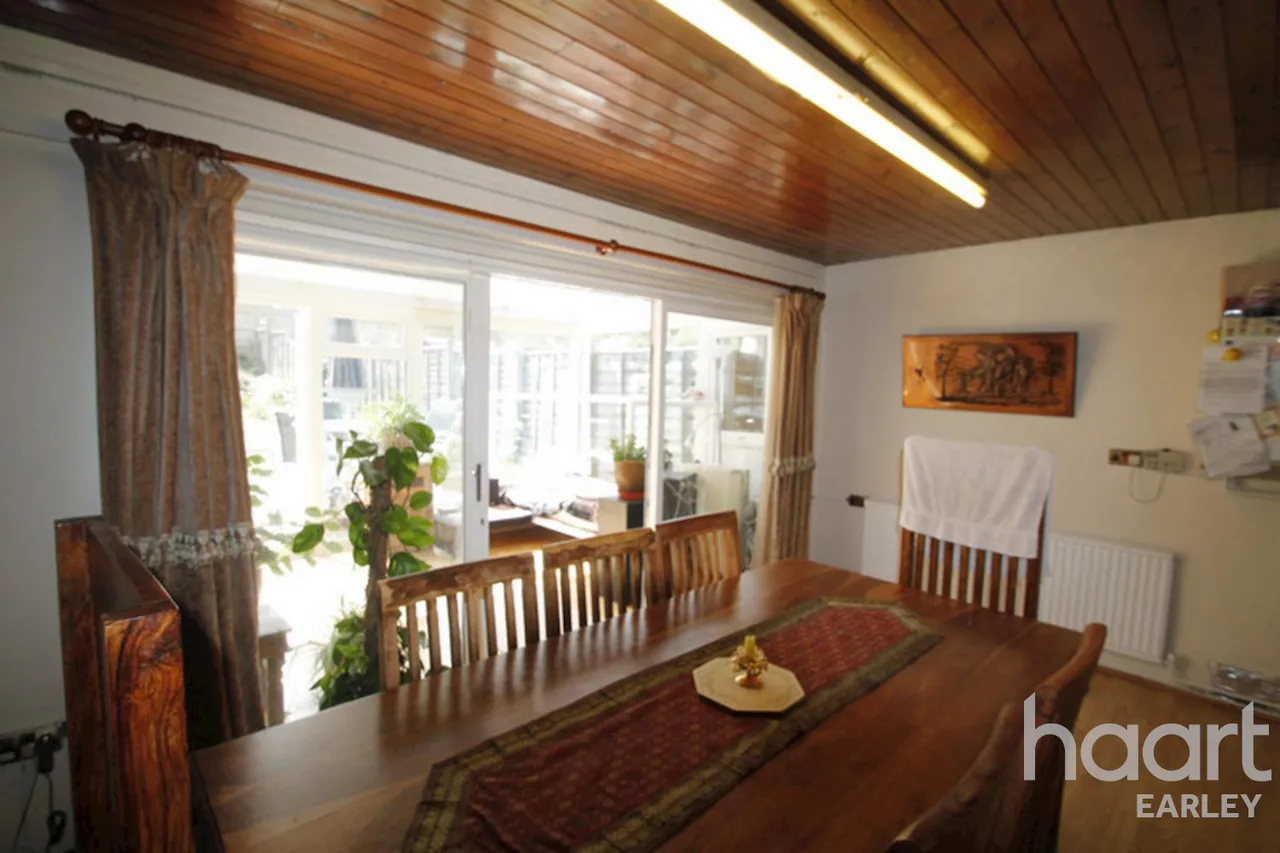 Millbank Crescent, RG5, photo 2