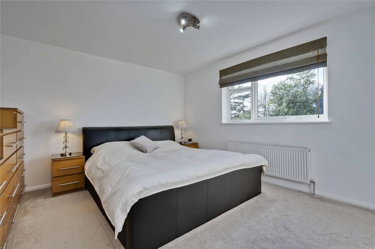 Oatlands Chase, Weybridge, Surrey, KT13, photo 6