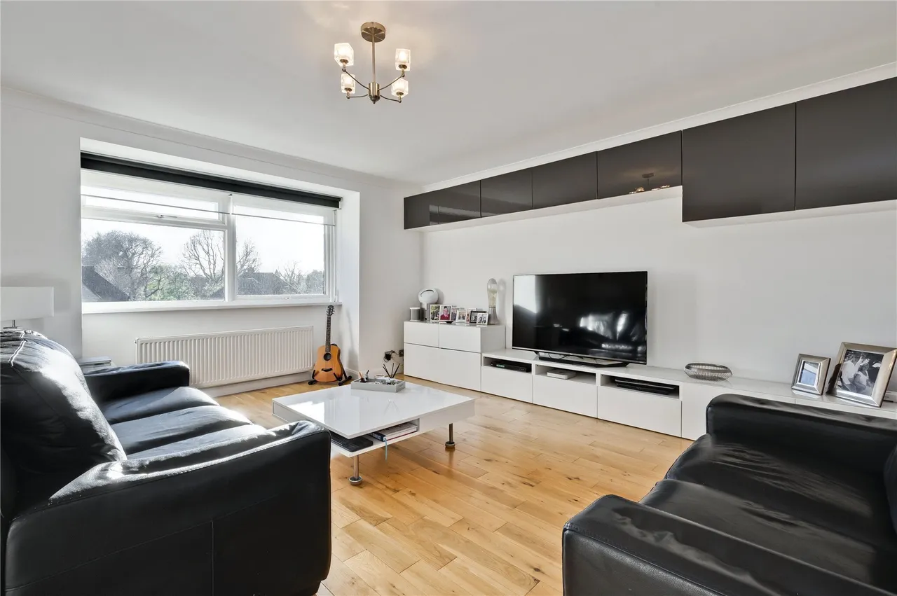 Oatlands Chase, Weybridge, Surrey, KT13, photo 4