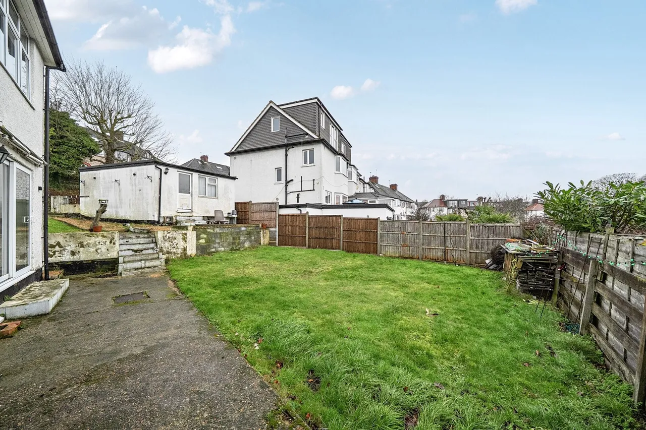 Moordown, SE18, photo 16