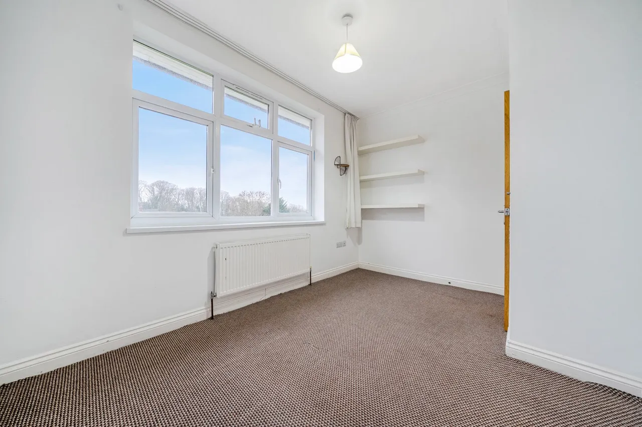 Moordown, SE18, photo 14
