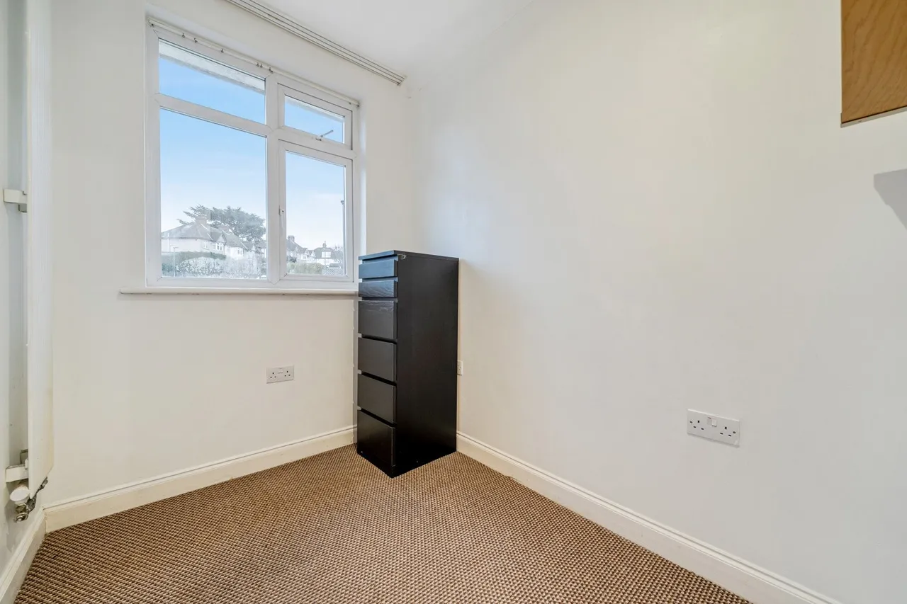 Moordown, SE18, photo 10