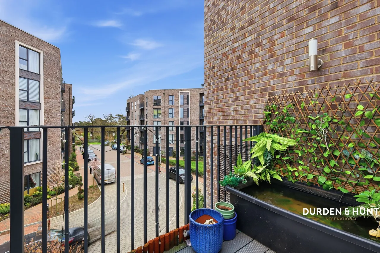 Academy Way, Loughton, IG10, photo 5