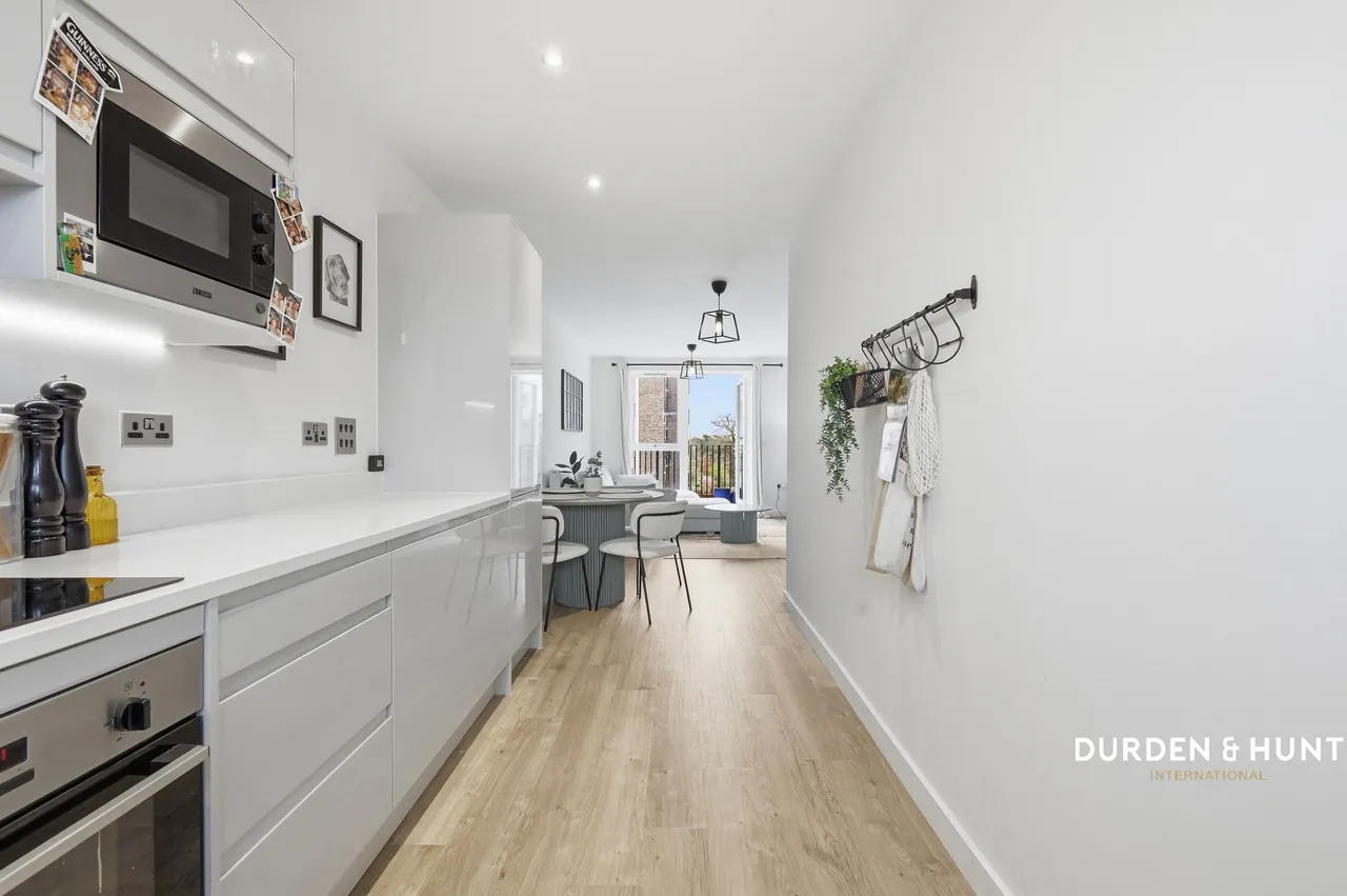 Academy Way, Loughton, IG10, photo 8
