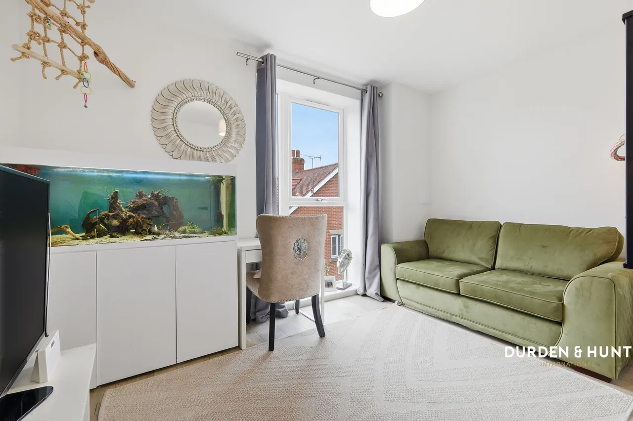 Academy Way, Loughton, IG10, photo 16