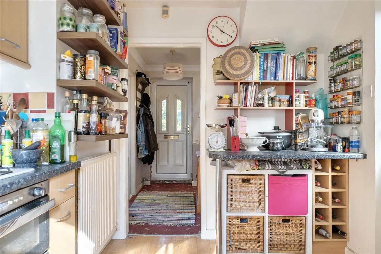 Upper Isbury, Marlborough, SN8, photo 6