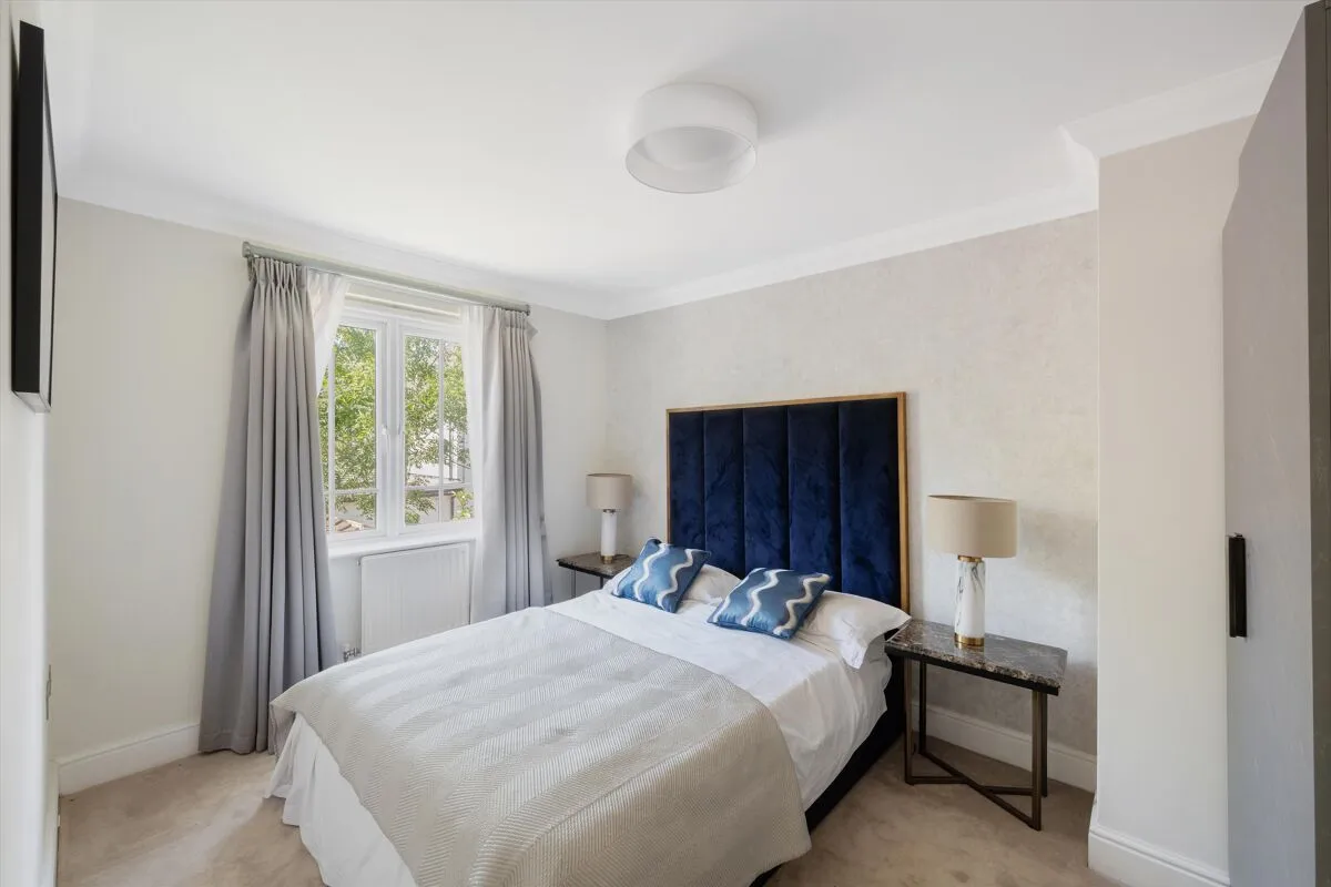 Cavendish Place, London, NW2, photo 13