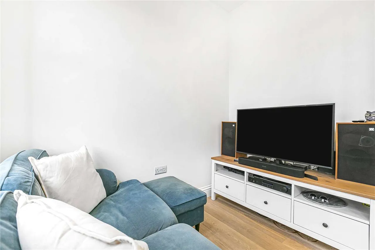 Chivalry Road, London, SW11 1HT, photo 6
