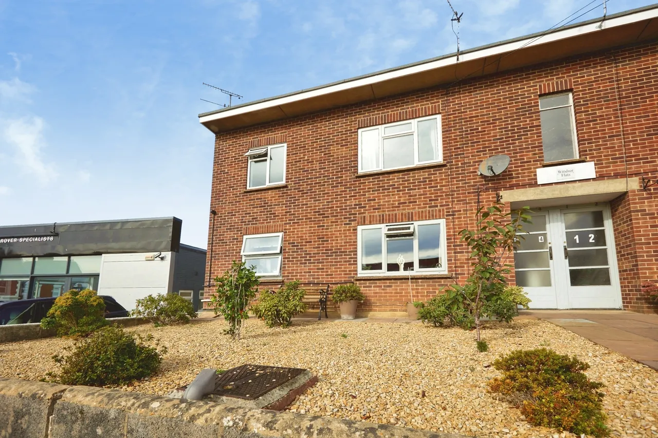 2 bed flat for sale, Australian Avenue, Salisbury, SP2