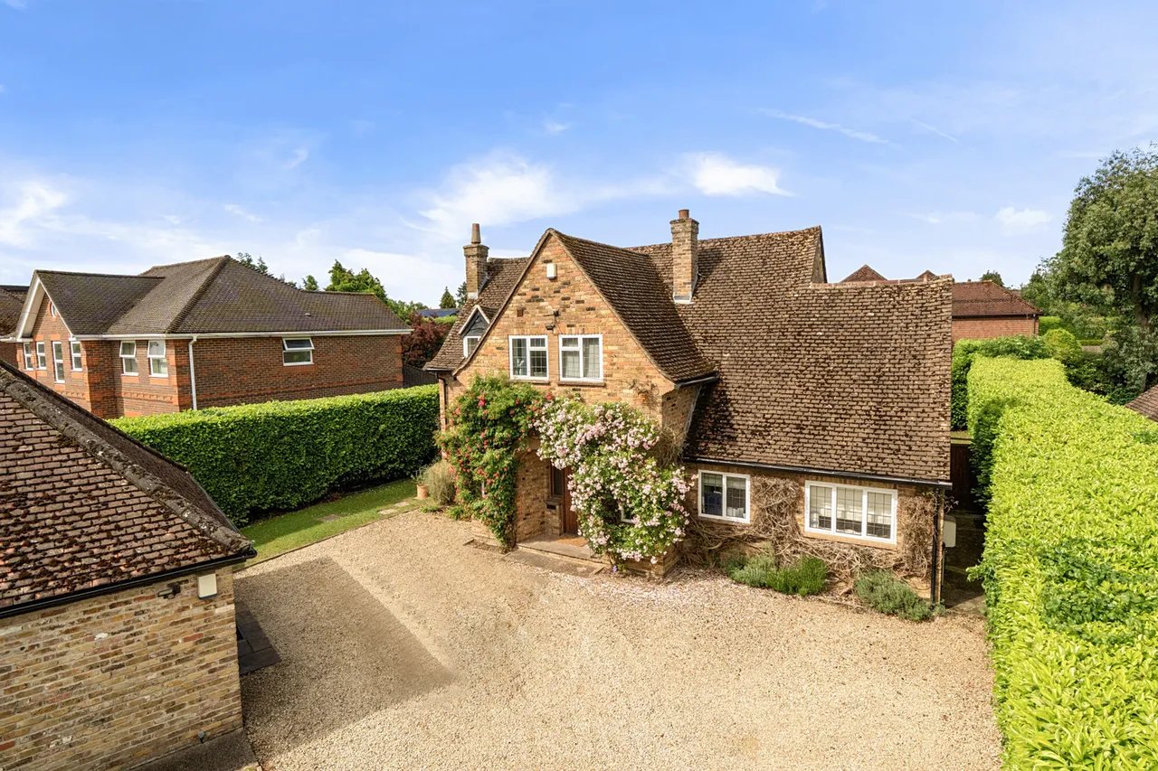 4 bed house for sale, Denham Lane, Chalfont St. Peter, SL9