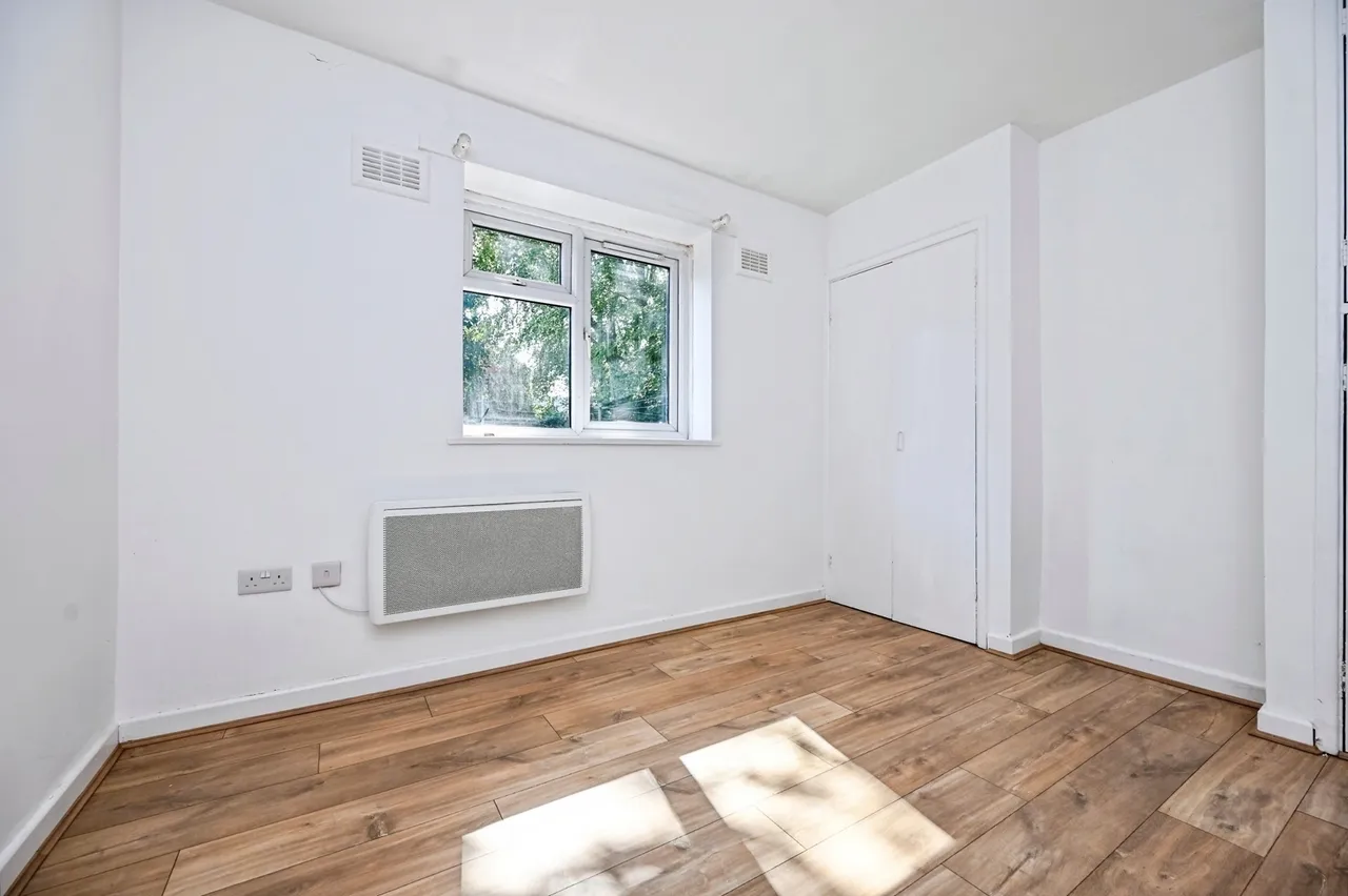 Ivy Avenue, Liverpool, L19, photo 11
