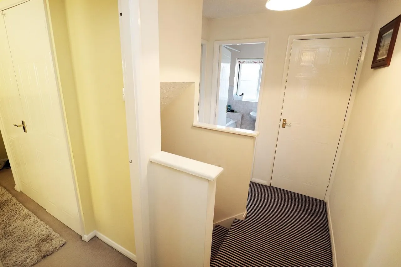 Inglesham Close, Baguley, Manchester M23 1LQ, photo 20