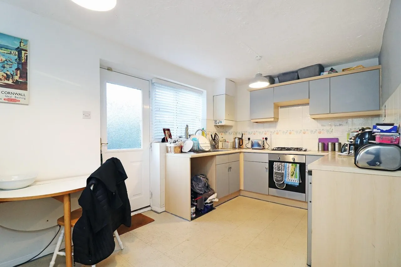 Inglesham Close, Baguley, Manchester M23 1LQ, photo 6