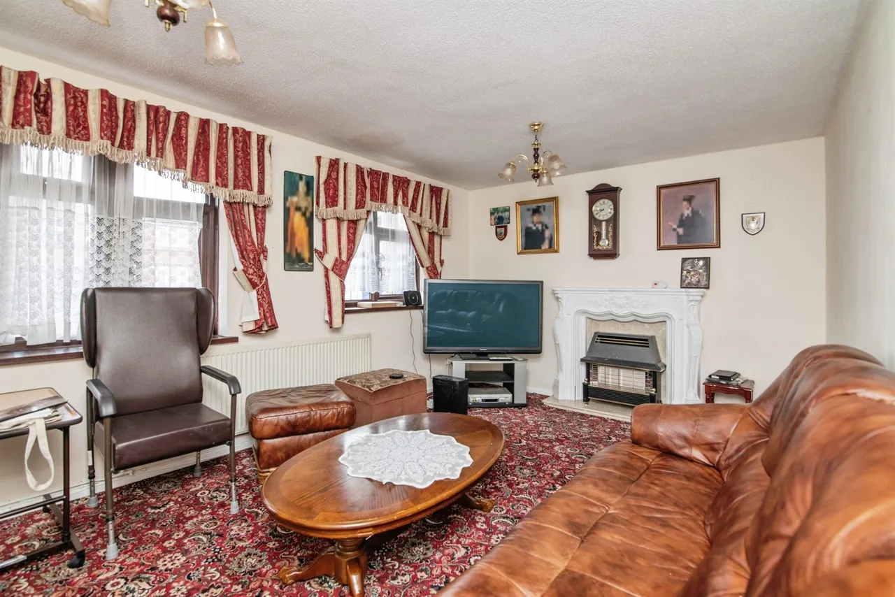 Gladstone Street, West Bromwich, photo 2