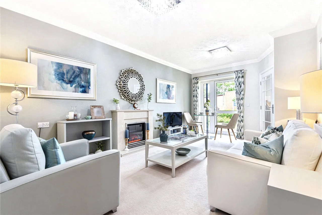 Botley Road, Park Gate, SO31, photo 3