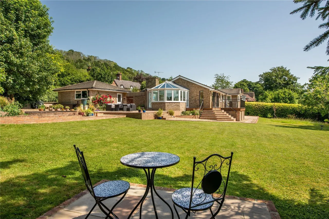 The Coombe, Betchworth, RH3, photo 13