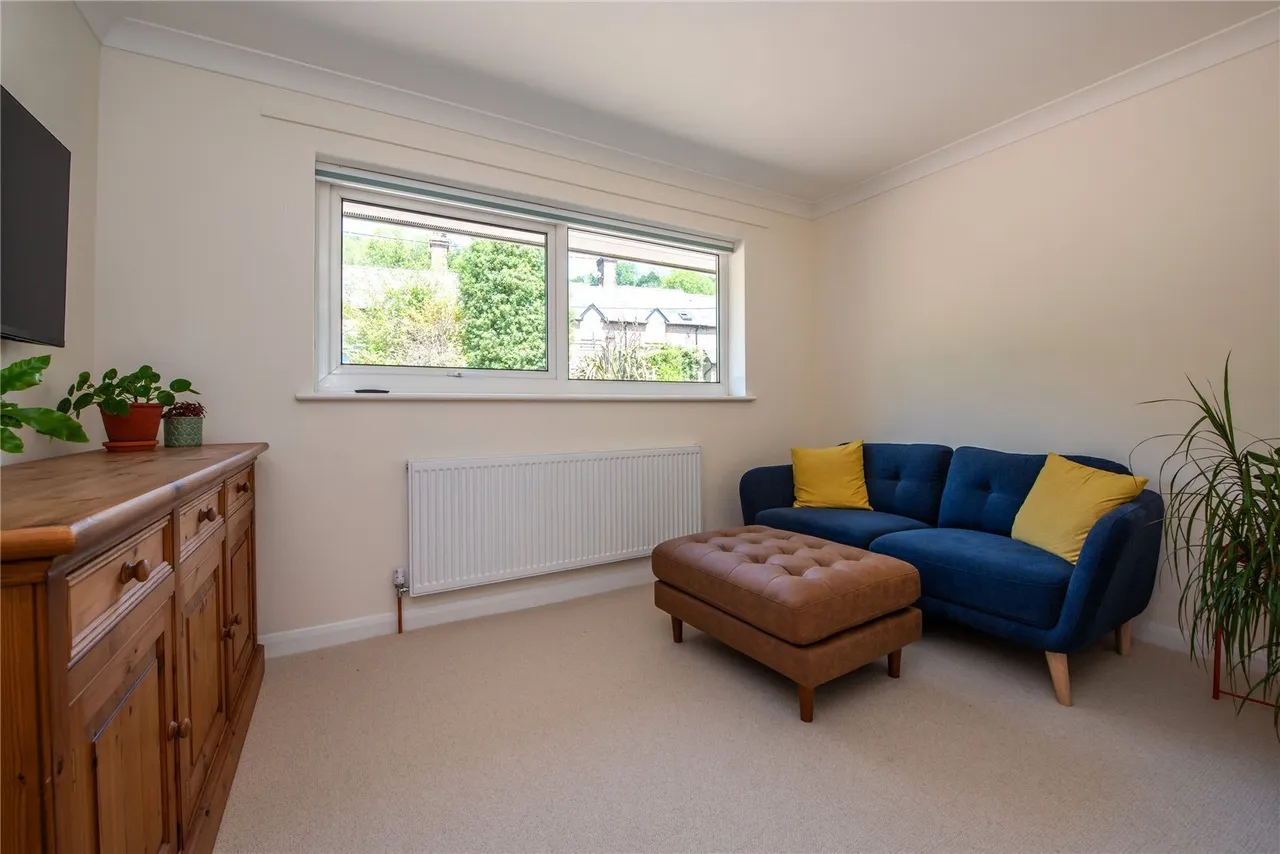 The Coombe, Betchworth, RH3, photo 26