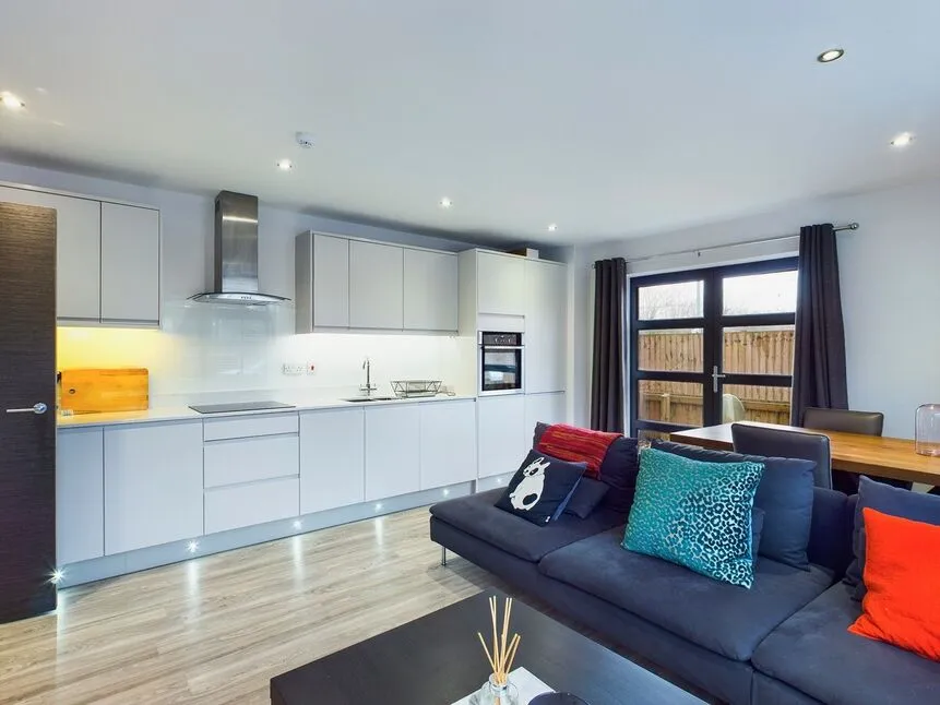 1 bed flat for sale, Macclesfield Road, Wilmslow, SK9