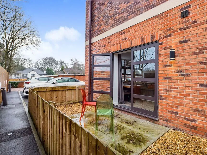 Macclesfield Road, Wilmslow, SK9, photo 6