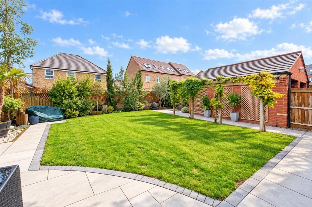 Belton Road, Barton Seagrave, photo 26