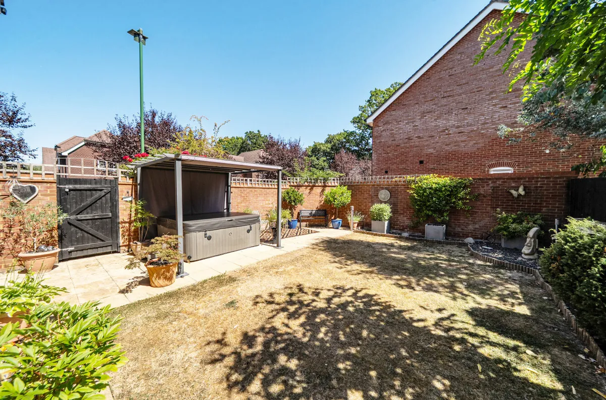 Billingshurst, RH14 9TD, photo 5