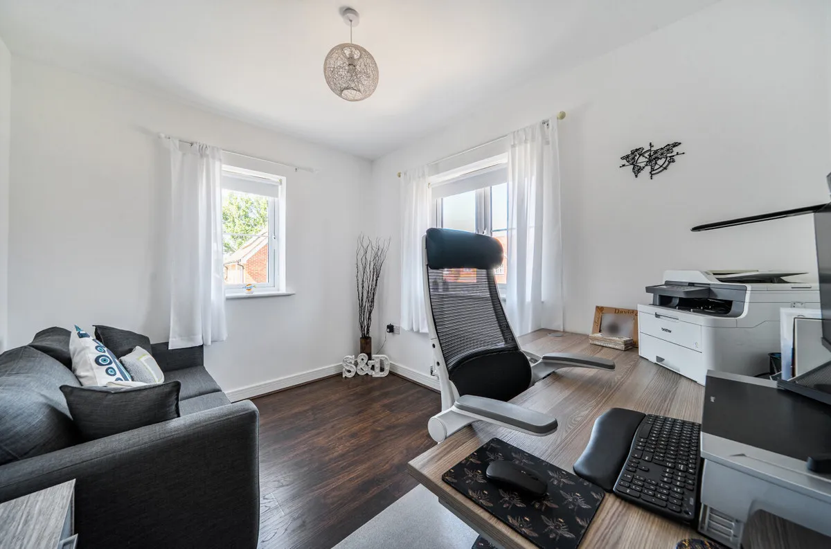 Billingshurst, RH14 9TD, photo 6