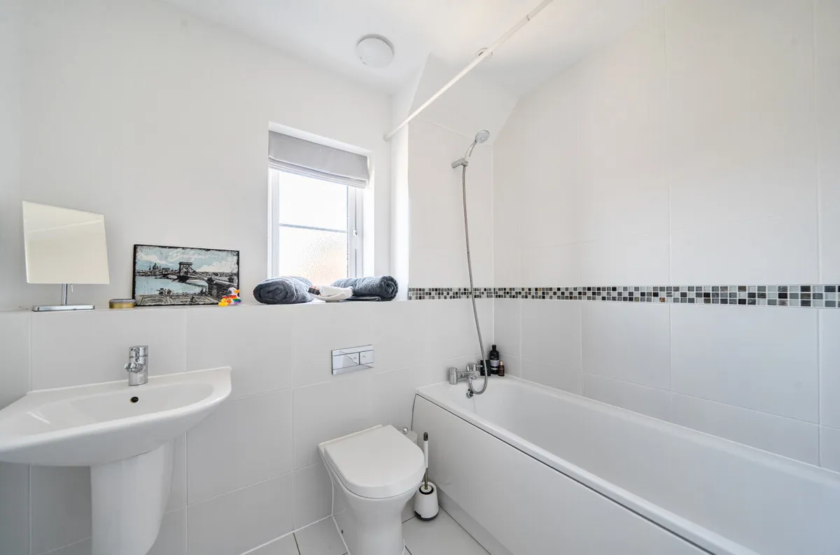Billingshurst, RH14 9TD, photo 9