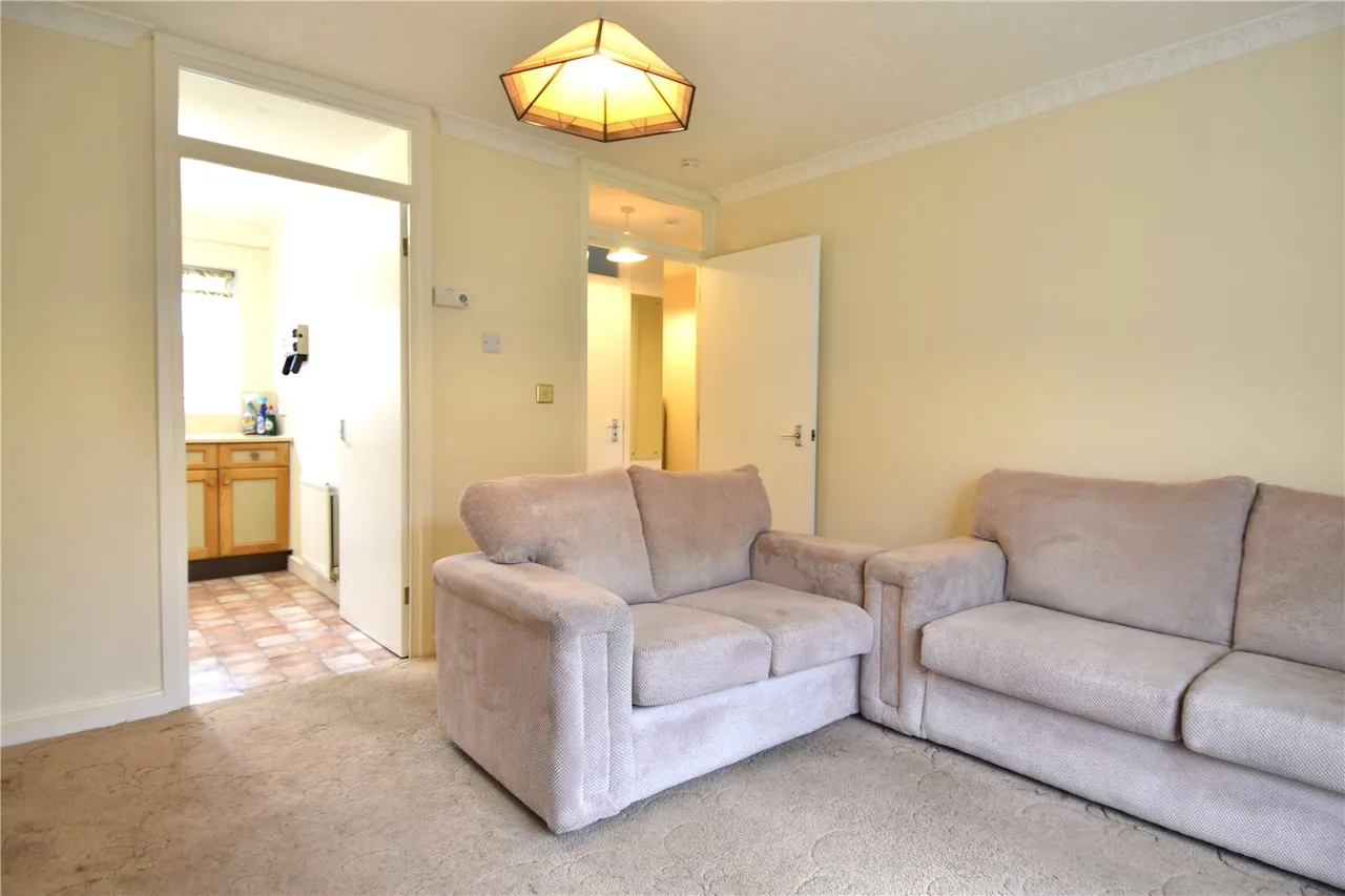 St. Georges Crescent, Droitwich, Worcestershire, WR9 8HJ, photo 4