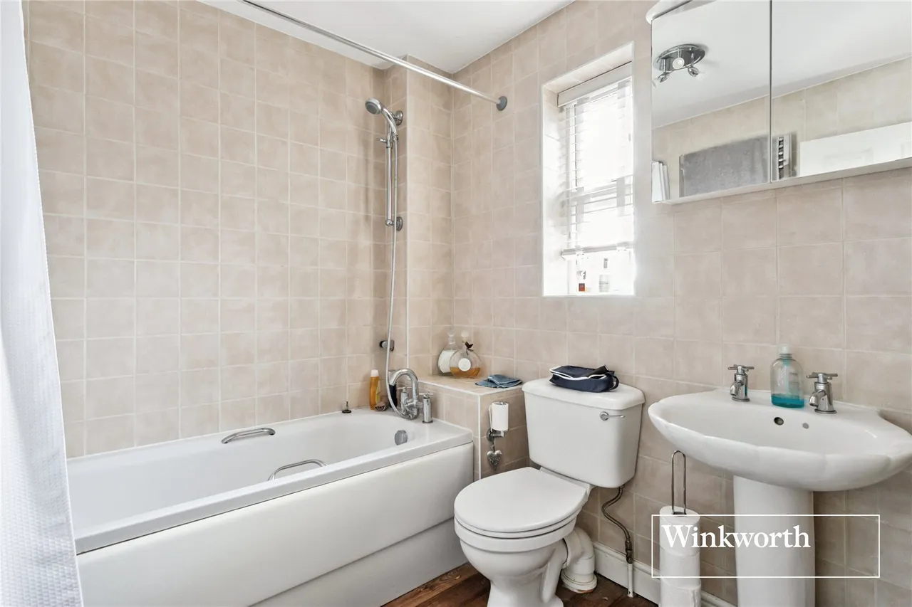 Laurel Fields, Potters Bar, EN6, photo 10