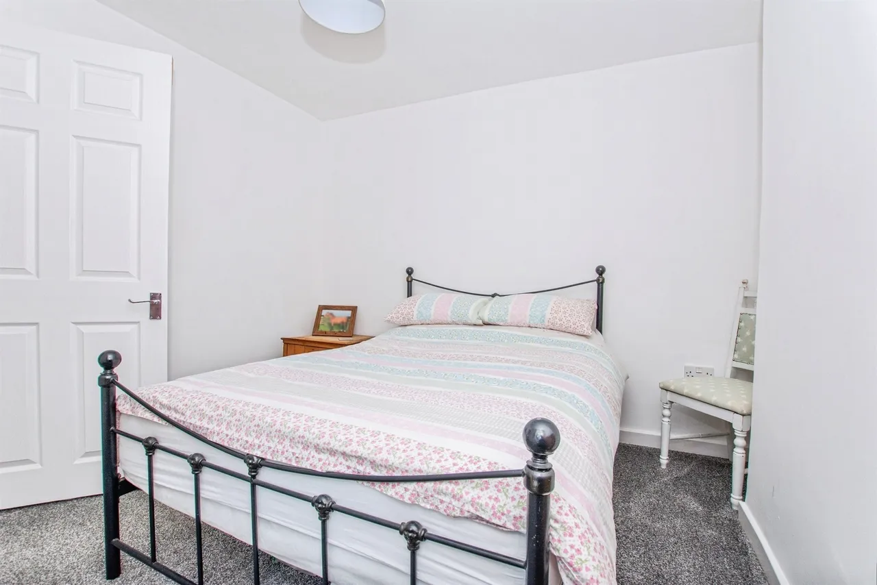 Queen Street, Sutton Bridge, Spalding, photo 10