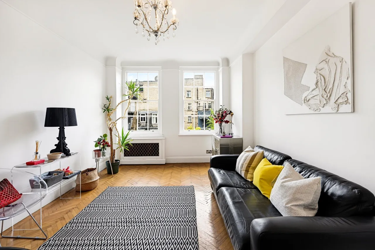Queens Court, Queensway, W2, photo 12