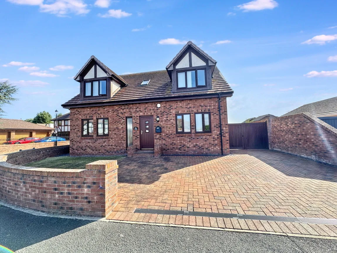 Holywell Crescent, Kinmel Bay, Conwy, LL18 5HP, photo 30