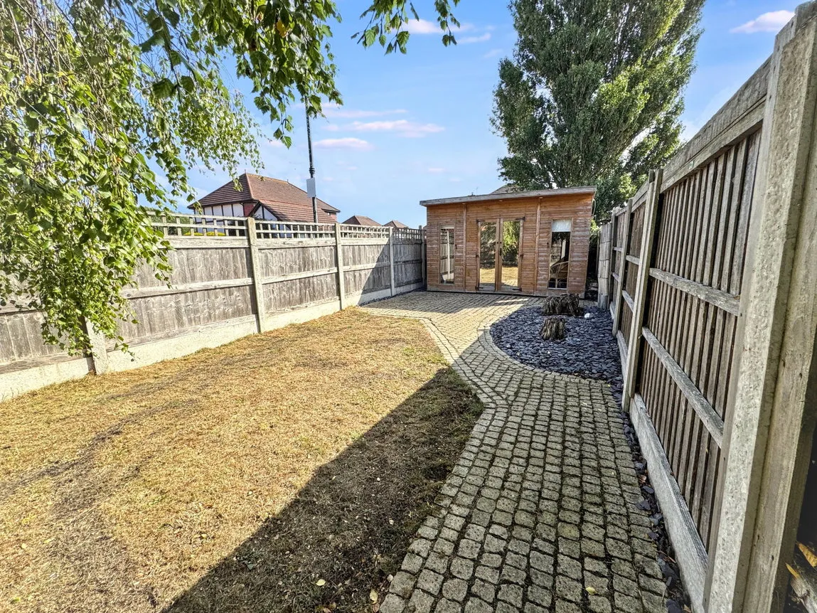 Holywell Crescent, Kinmel Bay, Conwy, LL18 5HP, photo 26