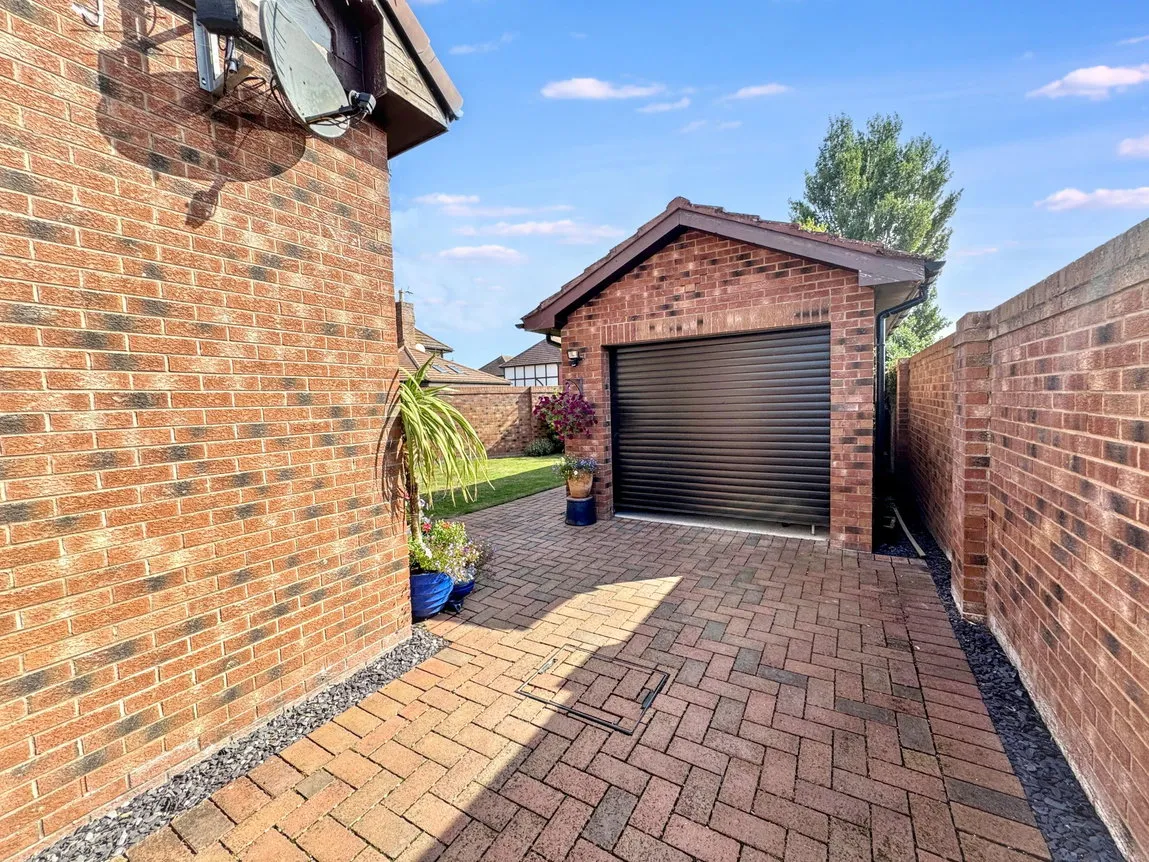Holywell Crescent, Kinmel Bay, Conwy, LL18 5HP, photo 28