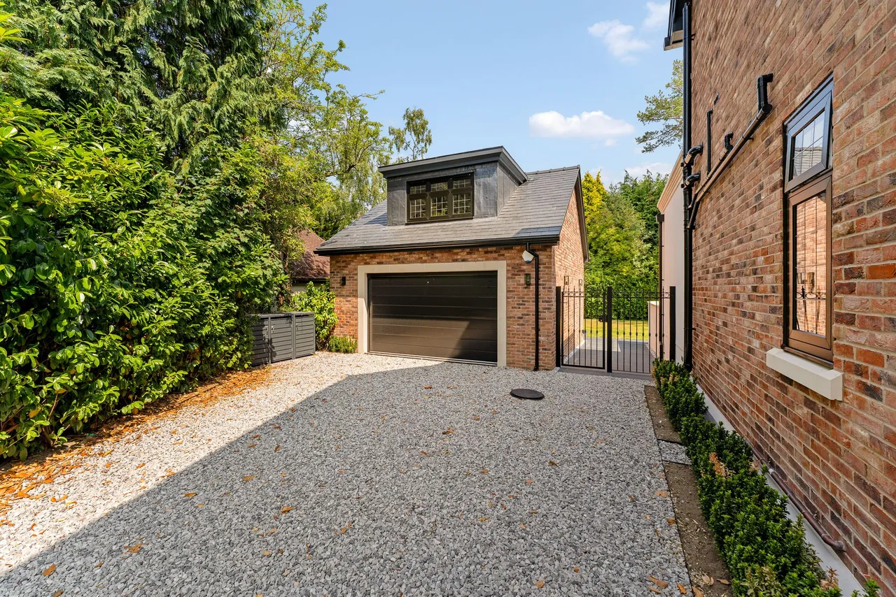 Chorley Hall Lane, Alderley Edge, SK9, photo 24