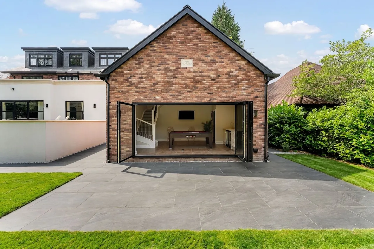 Chorley Hall Lane, Alderley Edge, SK9, photo 19