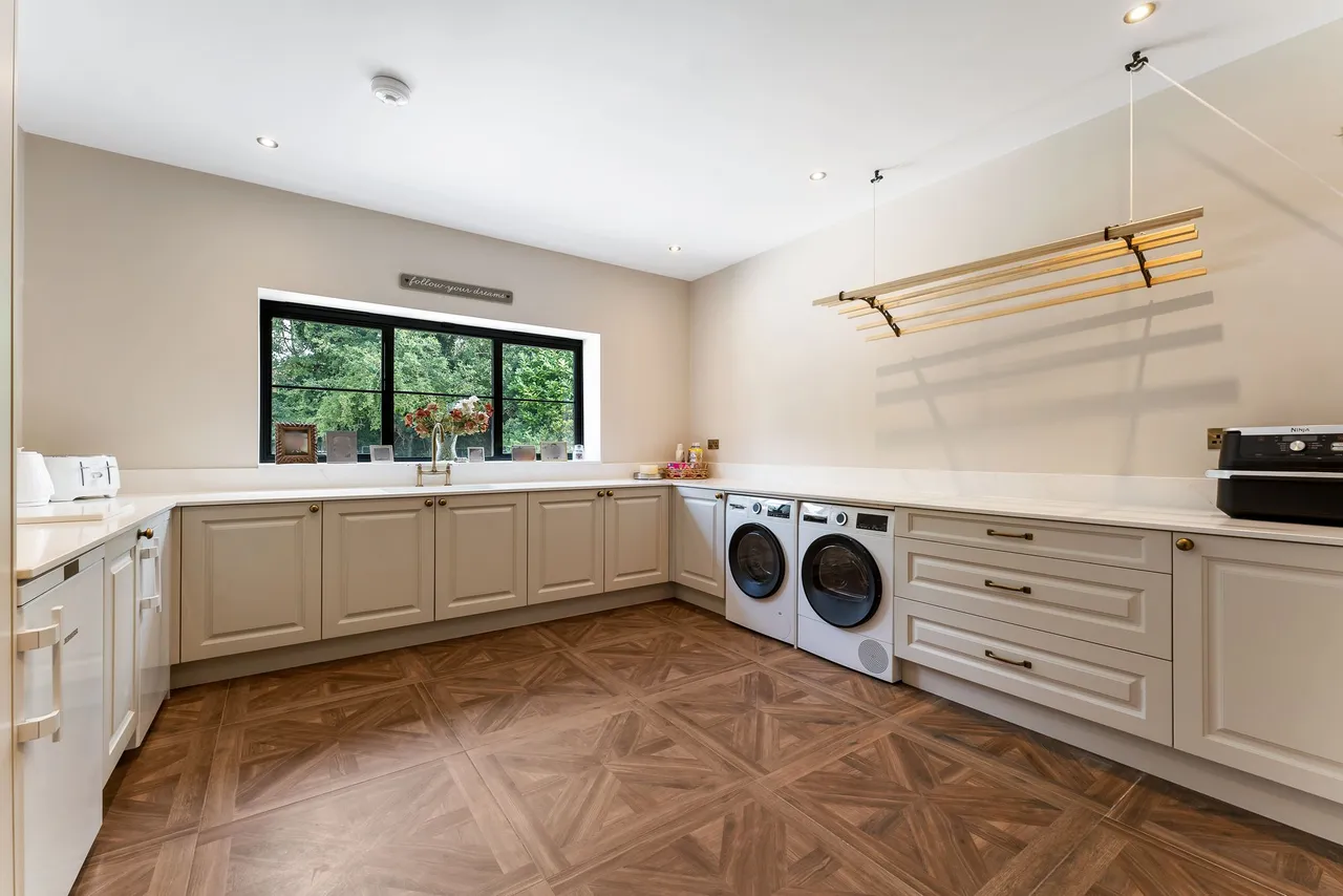 Chorley Hall Lane, Alderley Edge, SK9, photo 17