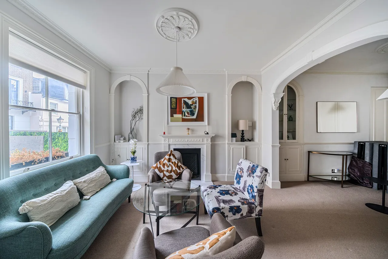 4 bed flat to rent — 4 Sterling Street, London