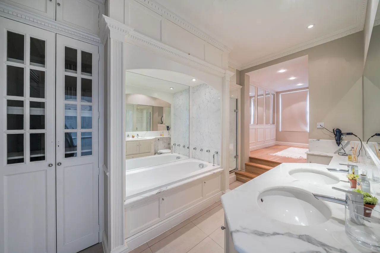 4 Sterling Street, London, photo 3