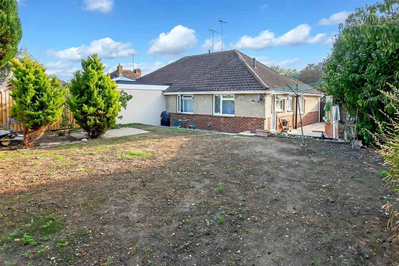 Hearnfield Road, Wick, photo 2