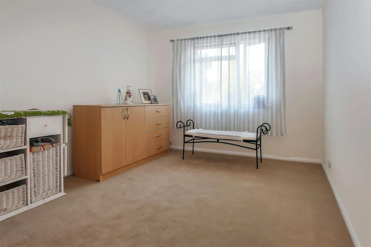Hearnfield Road, Wick, photo 6
