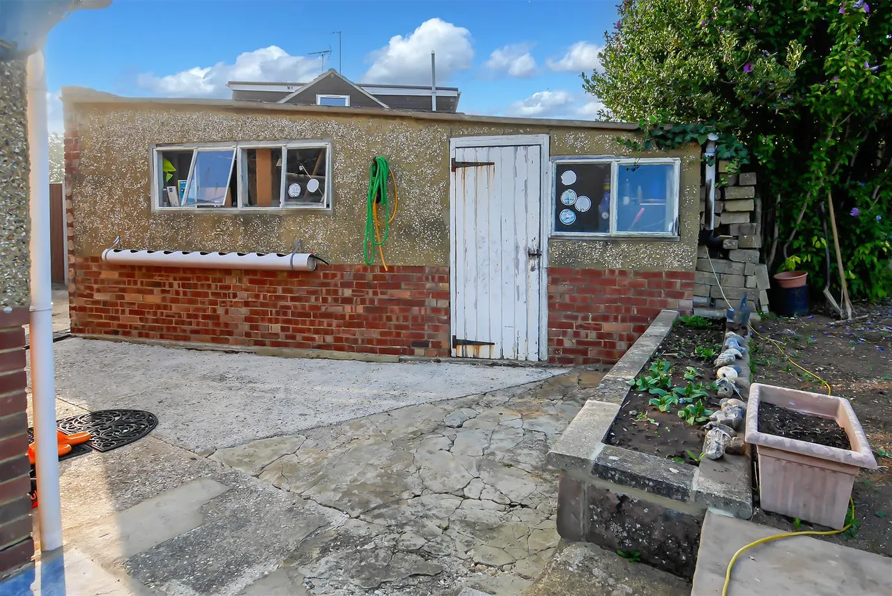 Hearnfield Road, Wick, photo 15