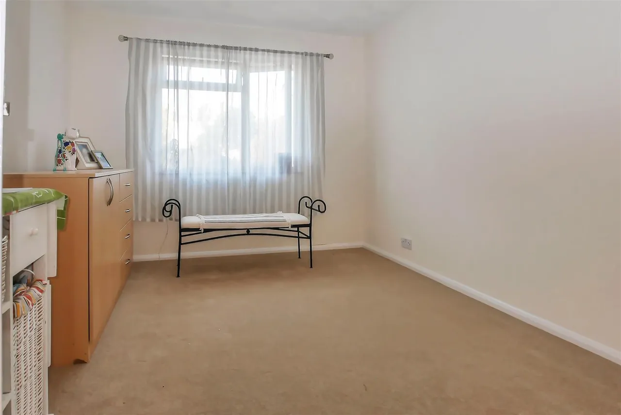 Hearnfield Road, Wick, photo 4