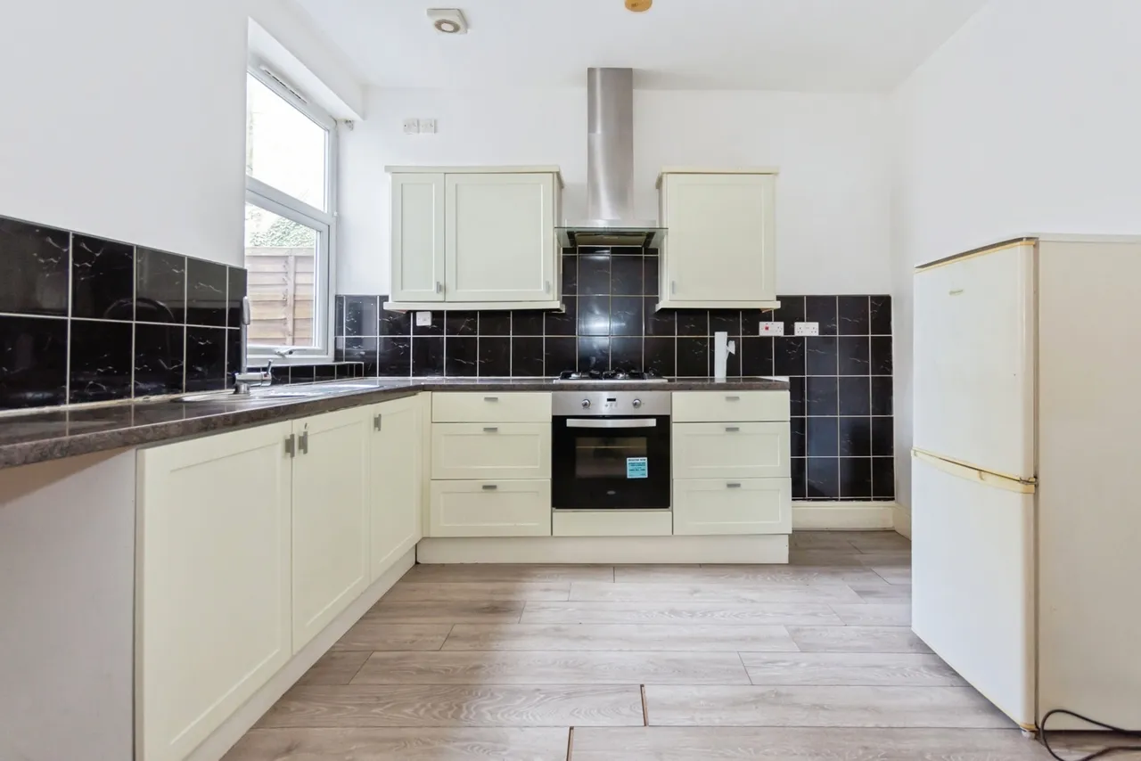 The Green, Kings Norton, B38, photo 7