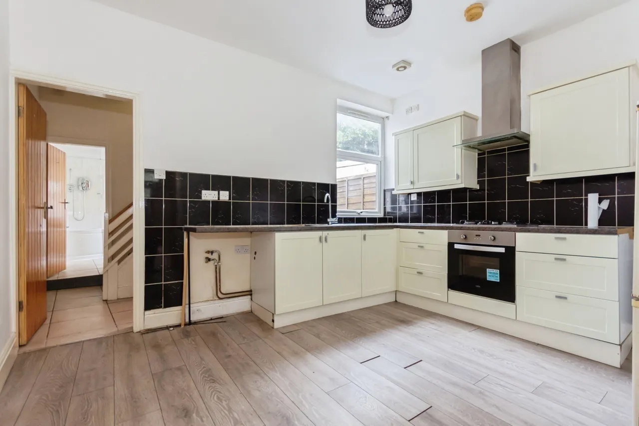 The Green, Kings Norton, B38, photo 8