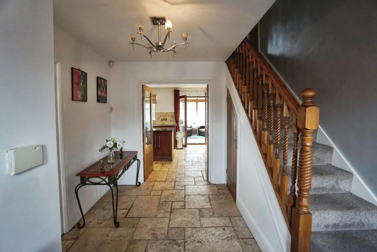 Clifton Street, Coseley, WV14, photo 5