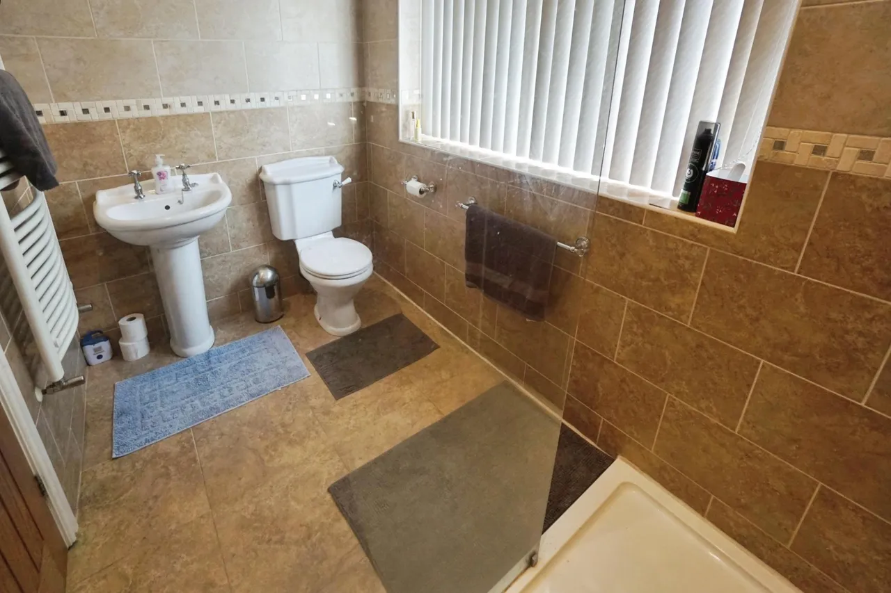 Clifton Street, Coseley, WV14, photo 16