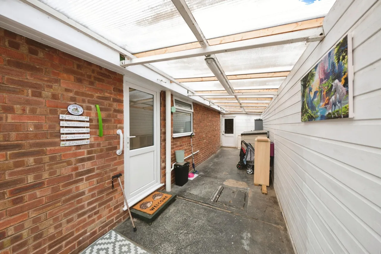 Perth Close, Mansfield, NG19, photo 27